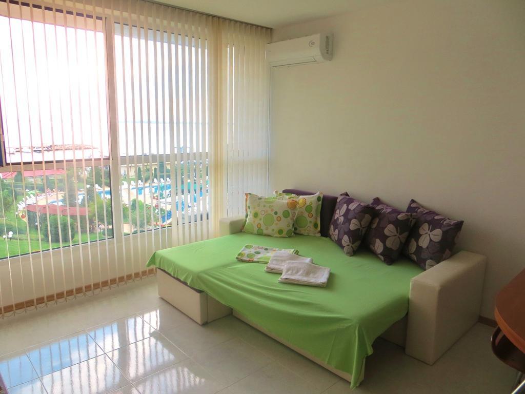 Holiday Apartment In Riviera Complex Sveti Vlas Bilik gambar