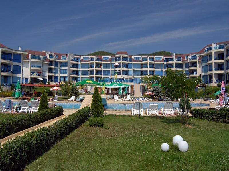 Holiday Apartment In Riviera Complex Sveti Vlas Luaran gambar