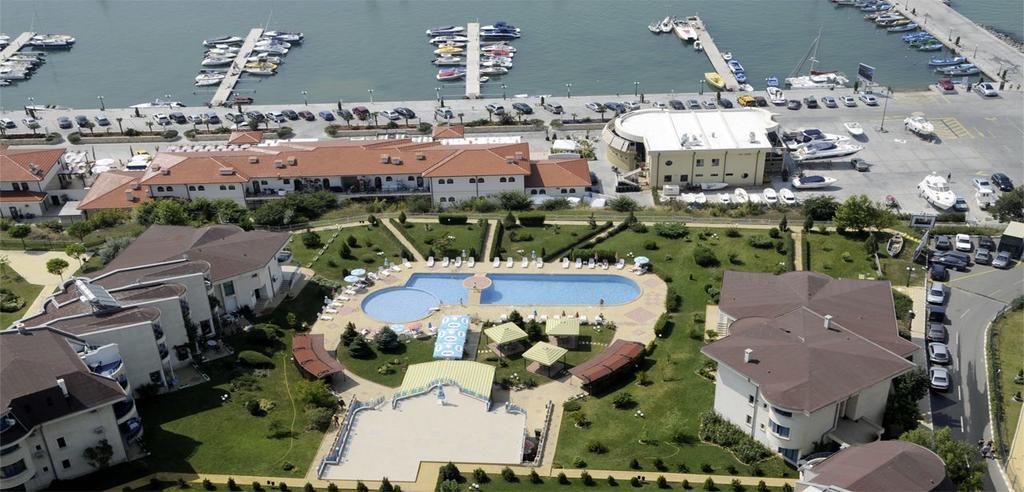 Holiday Apartment In Riviera Complex Sveti Vlas Luaran gambar