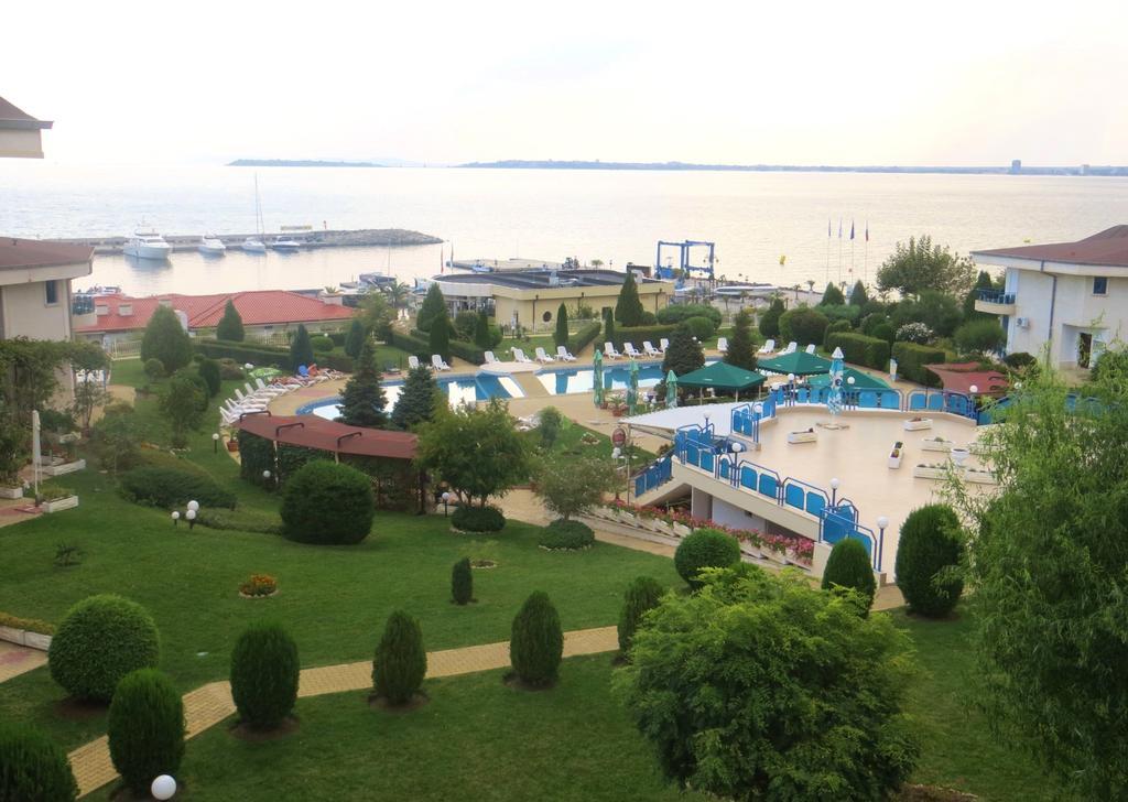 Holiday Apartment In Riviera Complex Sveti Vlas Bilik gambar